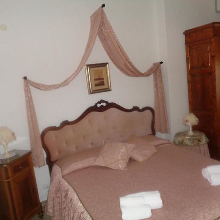 Hotel Rosati Чиуси Экстерьер фото