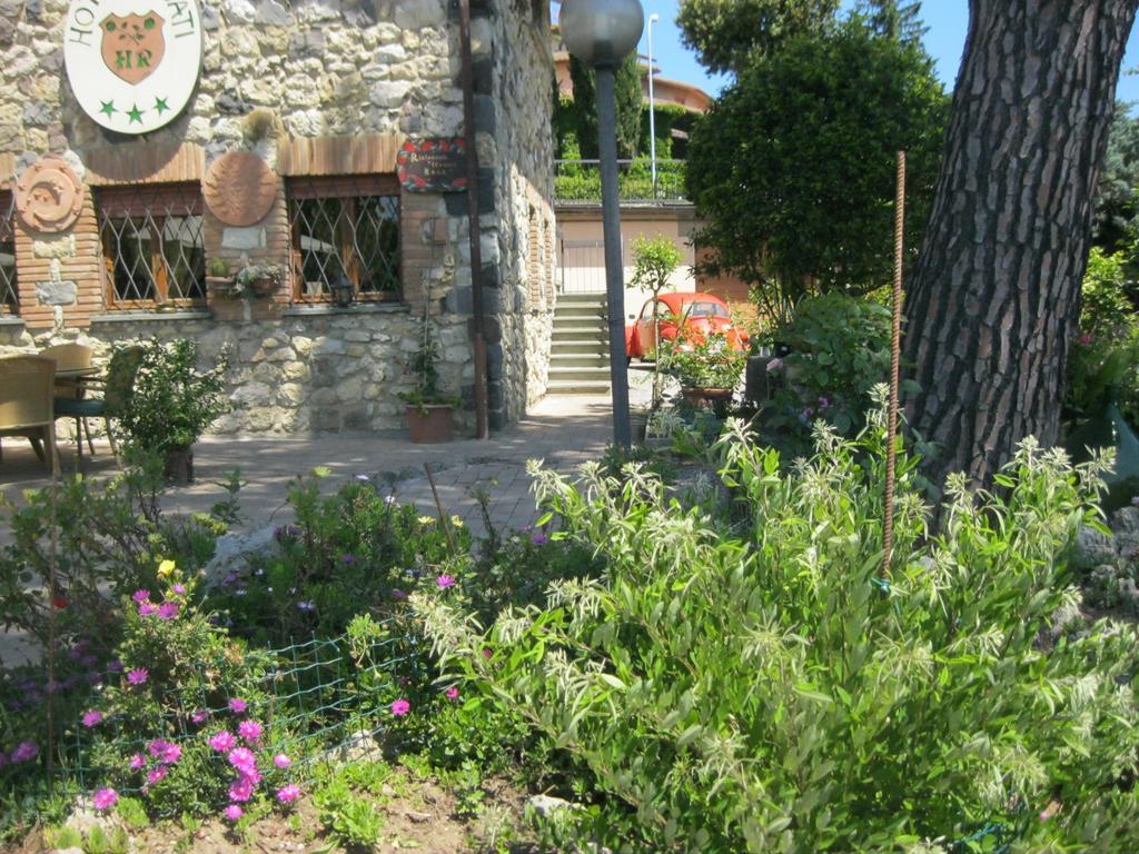 Hotel Rosati Чиуси Экстерьер фото