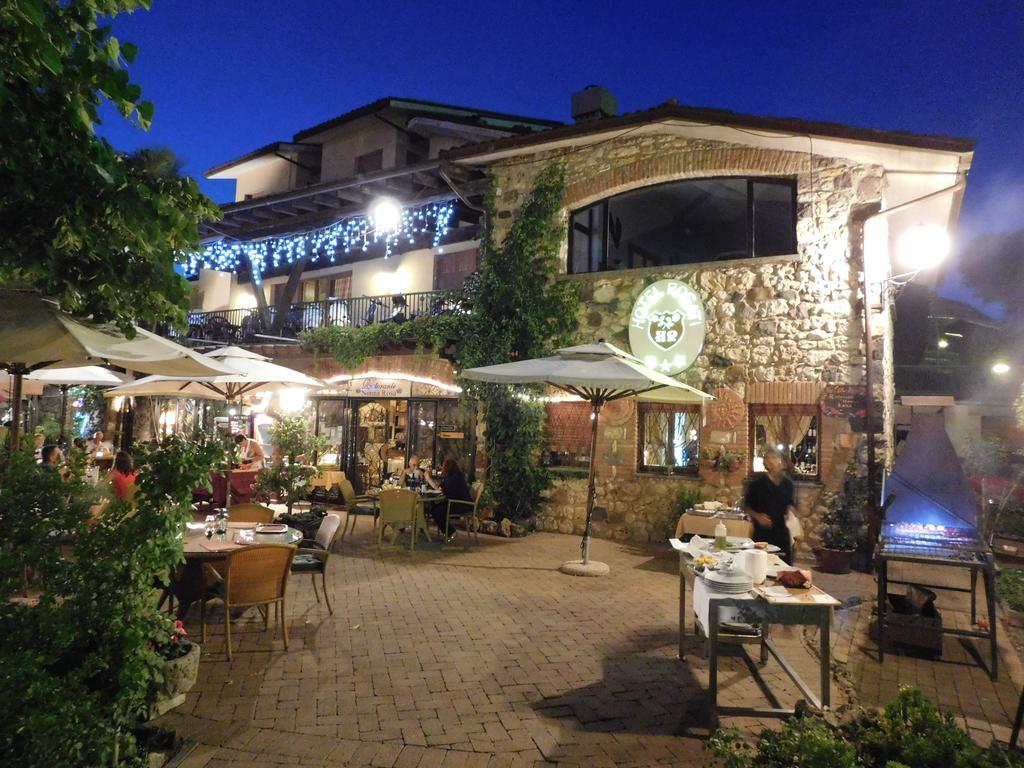 Hotel Rosati Чиуси Экстерьер фото