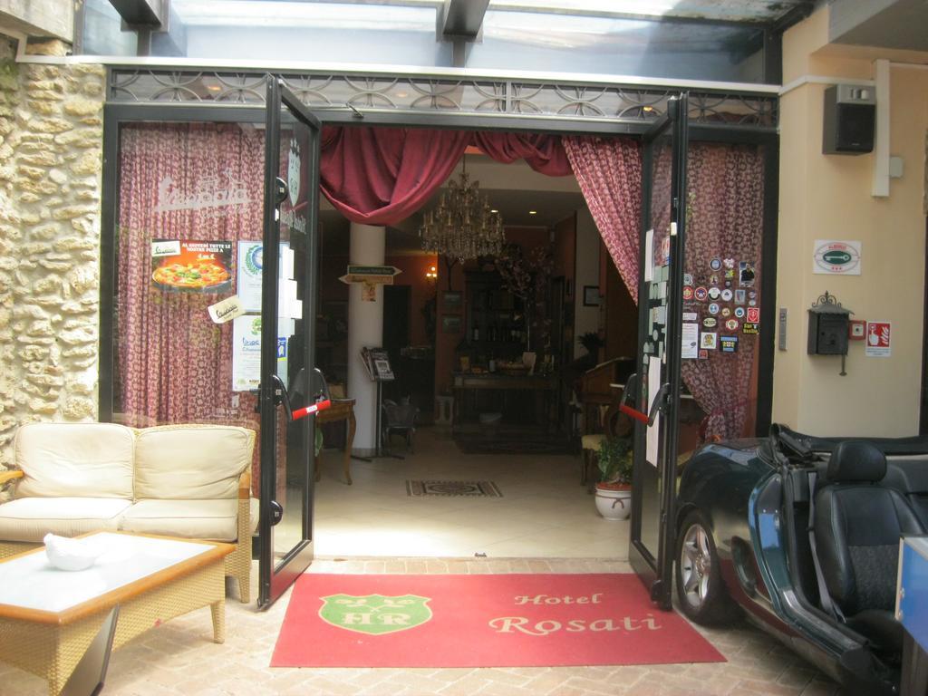 Hotel Rosati Чиуси Экстерьер фото