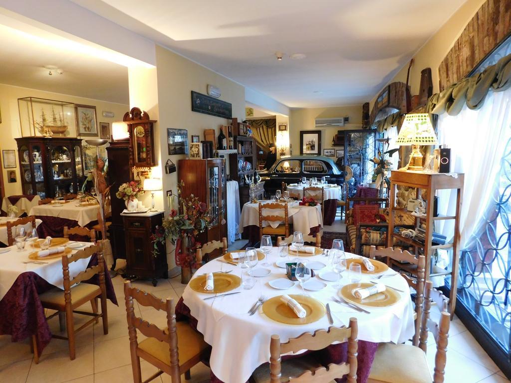 Hotel Rosati Чиуси Экстерьер фото